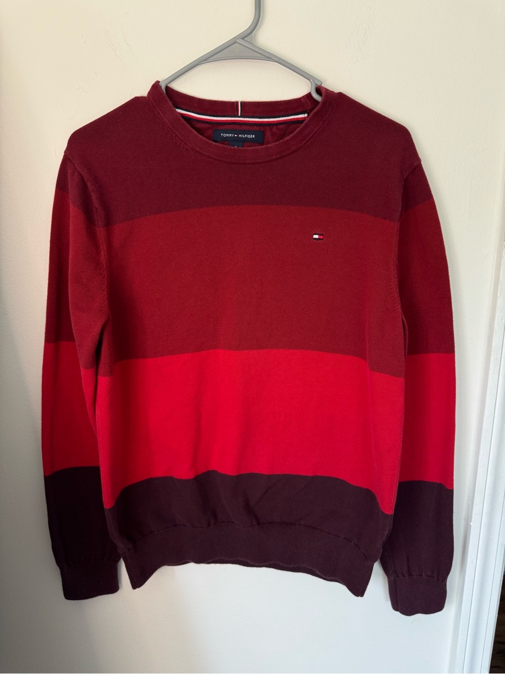 Tommy Hilfiger Mens Colorblock Stripe Crewneck Sweater Red Burgundy Medium
